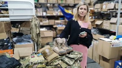 У Луцьку волонтери оголосили збір коштів на спорядження для бійців У Луцьку волонтери оголосили збір коштів на спорядження для бійців