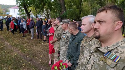 На Одещині відкрили пам'ятник загиблим у російсько-українській війні