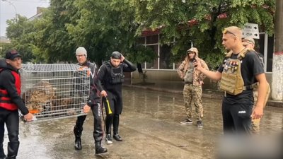 Житомиряни передали 37 тонн допомоги жителям Херсонщини Житомиряни передали 37 тонн допомоги жителям Херсонщини
