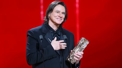Джим Керрі під час вручення почесного "Сезара"