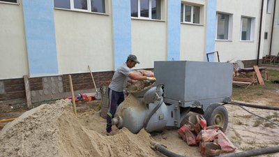 У гімназії на Полтавщині облаштовують укриття: скільки учнів зможе вмістити У гімназії на Полтавщині облаштовують укриття: скільки учнів зможе вмістити
