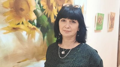 У Миколаєві відкрили виставку картин херсонської художниці "Опівдні" У Миколаєві відкрили виставку картин херсонської художниці "Опівдні"