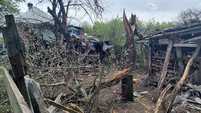 "Пів голови немає". Після обстрілу села на Сумщині військовими РФ загинув чоловік