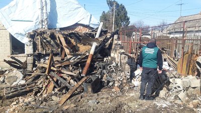 Через російську БПЛА-атаки по Запоріжжю відходами руйнації засмічена площа понад 240 м²