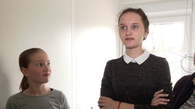 "Зварився холодець та печуться ковбаски": як на Чернігівщині мешканці модульних містечок готуються до Великодня "Зварився холодець та печуться ковбаски": як на Чернігівщині мешканці модульних містечок готуються до Великодня