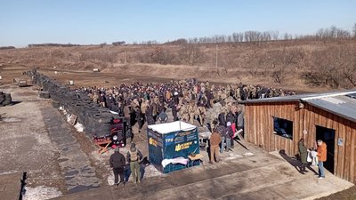 "Щоб вміти захищати свою землю". У Дніпрі понад 300 людей пройшли вишкіл з цивільної оборони "Щоб вміти захищати свою землю". У Дніпрі понад 300 людей пройшли вишкіл з цивільної оборони