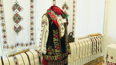 Вишивка Вишивка
