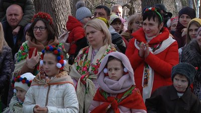 На центральній вулиці Одеси пройшов фестиваль “Масляна на Дерибасівській”