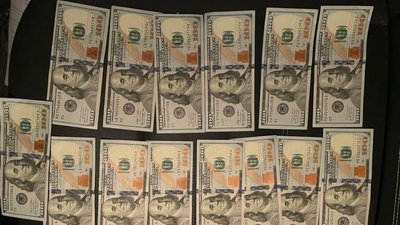 Дорогою до ТЦК, пропонував хабар, неправомірна вигода, 2000 доларів, поліція
