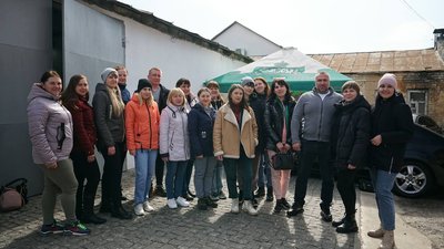 "Руйнуємо гендерні стереотипи". У Ромнах на Сумщині жінок безоплатно навчають комп’ютерної автодіагностики "Руйнуємо гендерні стереотипи". У Ромнах на Сумщині жінок безоплатно навчають комп’ютерної автодіагностики