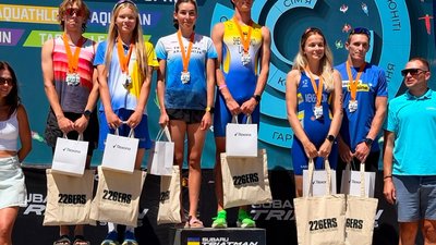 Нагородження на чемпіонаті України з триатлону в Києві