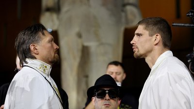 Олександр Усик — Ріко Верховен, битва поглядів перед чемпіонським поєдинком 23 травня
