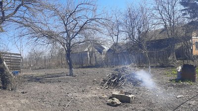 На Львівщині проводять рейди, аби люди не палили суху траву На Львівщині проводять рейди, аби люди не палили суху траву