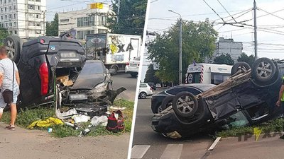 На Салтівці у Харкові сталася аварія: одну з машин перекинуло на дах На Салтівці у Харкові сталася аварія: одну з машин перекинуло на дах