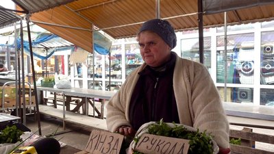 Продавчиня Ольга на ринку, Тернопіль, 17 квітня, 2024