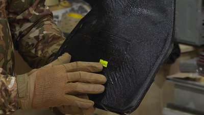 Підприємство Сергія Міняйлука з 2014 року почало виготовляти бронепластини. Згодом розробили повсть пресовану (для антирикошетного покриття), яку зараз використовують для виготовлення бронежилетів. Підприємство Сергія Міняйлука з 2014 року почало виготовляти бронепластини. Згодом розробили повсть пресовану (для антирикошетного покриття), яку зараз використовують для виготовлення бронежилетів.