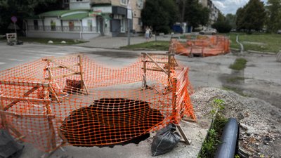 Коли відремонтують провалля на Петра Юрченка у Полтаві?