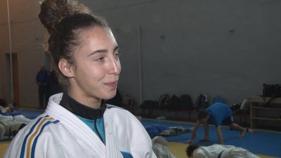 Самбістки Дніпропетровщини вибороли 5 бронзових медалей на чемпіонаті світу в Сербії. РЕПОРТАЖ
