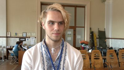 Допомога евакуйованим 24/7. Як працюють волонтери на Львівському вокзалі Допомога евакуйованим 24/7. Як працюють волонтери на Львівському вокзалі
