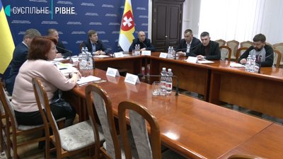 Хочуть вирішувати самі: ОТГ Рівненщини виступили проти того, як їх укрупнюють Хочуть вирішувати самі: ОТГ Рівненщини виступили проти того, як їх укрупнюють