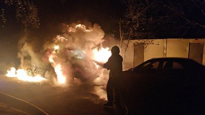 У Черкасах горів мікроавтобус