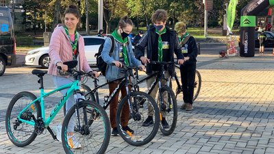 У Києві до Дня козацтва організували велопробіг У Києві до Дня козацтва організували велопробіг