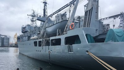 Пожежа на кораблі та спецоперація ВМС. У порту Одеси тривають навчання "Сі Бриз 2021" Пожежа на кораблі та спецоперація ВМС. У порту Одеси тривають навчання "Сі Бриз 2021"