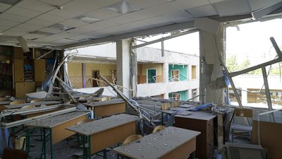 Внаслідок російського обстрілу Харкова 2 червня горіла школа: є загибла та поранений Внаслідок російського обстрілу Харкова 2 червня горіла школа: є загибла та поранений