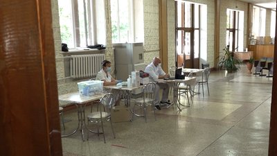 35 імунізованих в одному та жодного в іншому: як у Черкасах працюють нові центри вакцинації 35 імунізованих в одному та жодного в іншому: як у Черкасах працюють нові центри вакцинації