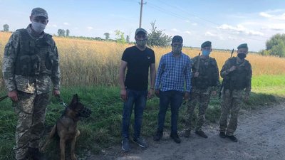 На кордоні з Польщею затримали двох іноземців