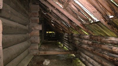 У заповіднику "Давній Галич" на Івано-Франківщині руйнується 130-річна гуцульська ґражда У заповіднику "Давній Галич" на Івано-Франківщині руйнується 130-річна гуцульська ґражда