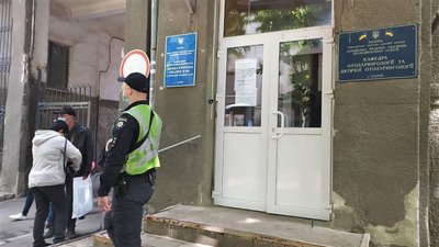В центрі Харкова евакуювали лікарню В центрі Харкова евакуювали лікарню