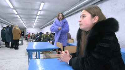 Повернулись за парти після річної перерви: у ліцеї на Черкащині діти розпочали офлайн навчання Повернулись за парти після річної перерви: у ліцеї на Черкащині діти розпочали офлайн навчання