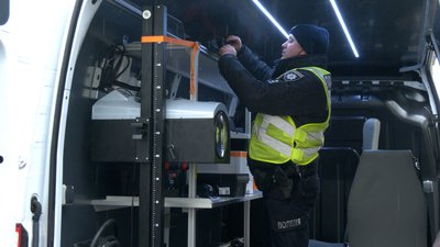 На Івано-Франківщині поліцейські перевірятимуть технічний стан вантажівок, маршруток та таксі На Івано-Франківщині поліцейські перевірятимуть технічний стан вантажівок, маршруток та таксі
