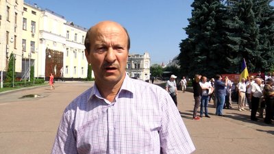 На Житомирщині пенсіонери МВС вийшли на акцію протесту – вимагали перерахунку пенсій На Житомирщині пенсіонери МВС вийшли на акцію протесту – вимагали перерахунку пенсій