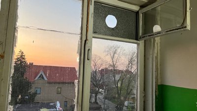 "Так холодно, що в душі було 6 градусів". Мешканці гуртожитку у Дніпрі скаржаться на холодні оселі "Так холодно, що в душі було 6 градусів". Мешканці гуртожитку у Дніпрі скаржаться на холодні оселі