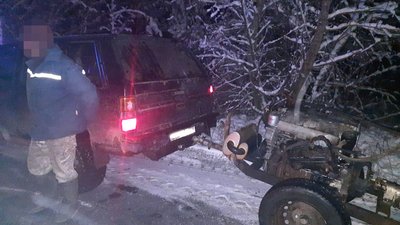 Перекрили поліції дорогу: на Рівненщині у старателів вилучили мотопомпи Перекрили поліції дорогу: на Рівненщині у старателів вилучили мотопомпи