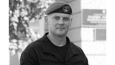 На війні загинули троє бійців з Івано-Франківщини — Віктор Паньків, Василь Дрогомирецький та Сергій Ісаєнко На війні загинули троє бійців з Івано-Франківщини — Віктор Паньків, Василь Дрогомирецький та Сергій Ісаєнко