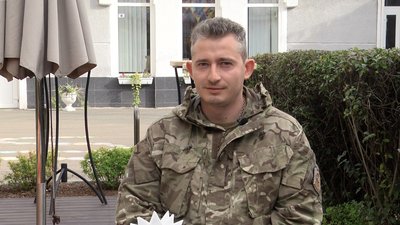 "Після перемоги залишуся працювати в ЗСУ", – Коля Сєрга під час відвідин Житомира з культурним десантом