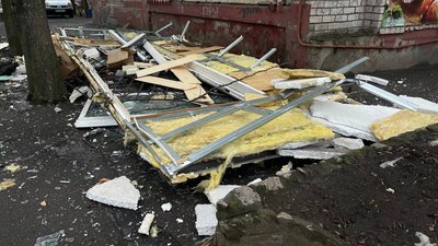 У Запоріжжі в багатоквартирному будинку стався вибух У Запоріжжі в багатоквартирному будинку стався вибух