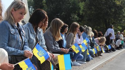 Провели "живим коридором": на Черкащині попрощалися із Володимиром Ковалем