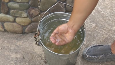 Атовці з волонтерами щодня розвозять воду постраждалим від повені прикарпатцям Атовці з волонтерами щодня розвозять воду постраждалим від повені прикарпатцям