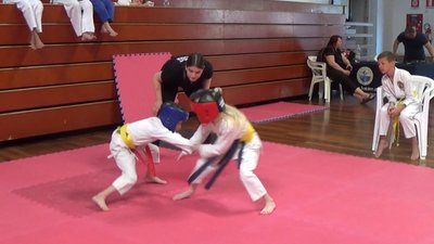 29 медалей на Чемпіонаті Європи з козацького двобою вибороли підопічні школи "Самсон право" 29 медалей на Чемпіонаті Європи з козацького двобою вибороли підопічні школи "Самсон право"