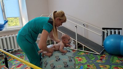 В Луцькій поліклініці – нове обладнання для реабілітації дітей з ортопедичними та неврологічними хворобами