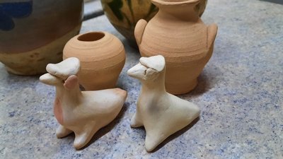 Іграшки-свищики, привезені з експедиції в село Цвітне Кропивницького району. Іграшки-свищики, привезені з експедиції в село Цвітне Кропивницького району.