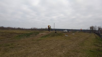 У селі на Рівненщині розпочався Відкритий чемпіонат області з мотокросу У селі на Рівненщині розпочався Відкритий чемпіонат області з мотокросу