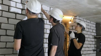 Волонтери з різних регіонів України відремонтували в Ямполі на Сумщині укриття місцевого центру дозвілля молоді Волонтери з різних регіонів України відремонтували в Ямполі на Сумщині укриття місцевого центру дозвілля молоді
