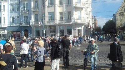 Мітинг під стінами мерії: люди тиждень живуть без світла Мітинг під стінами мерії: люди тиждень живуть без світла