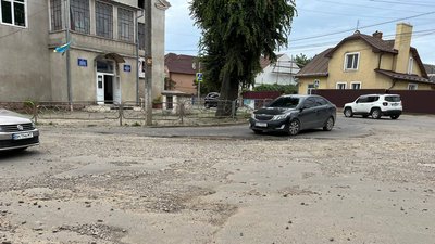 У Чернівцях планують відремонтувати дорогу та мережі на вулиці Горіхівській У Чернівцях планують відремонтувати дорогу та мережі на вулиці Горіхівській