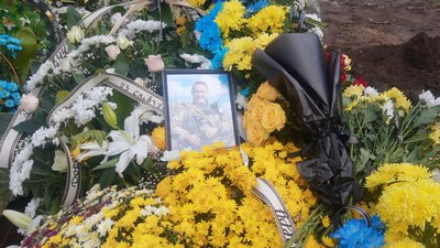 Могила бійця Могила бійця